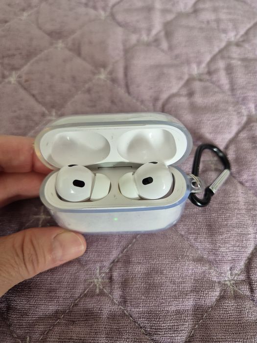 Эйрподс оригинал