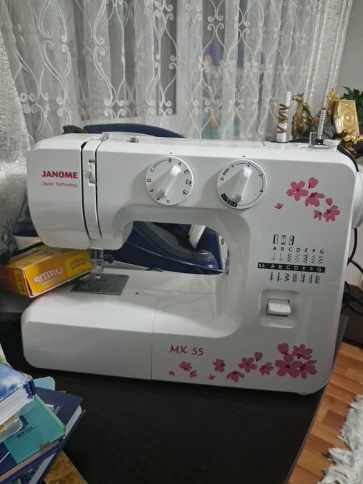 Продам швейную машинку Janome MX 55