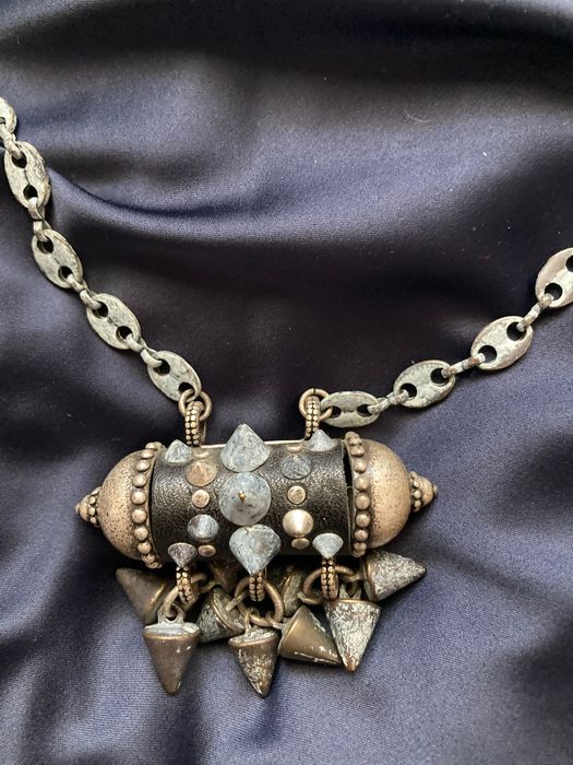 Бижута: колие AllSaints