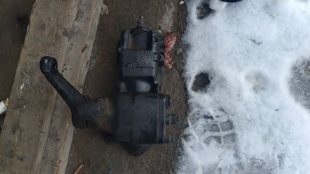 Продам запчасти на БМВ е34