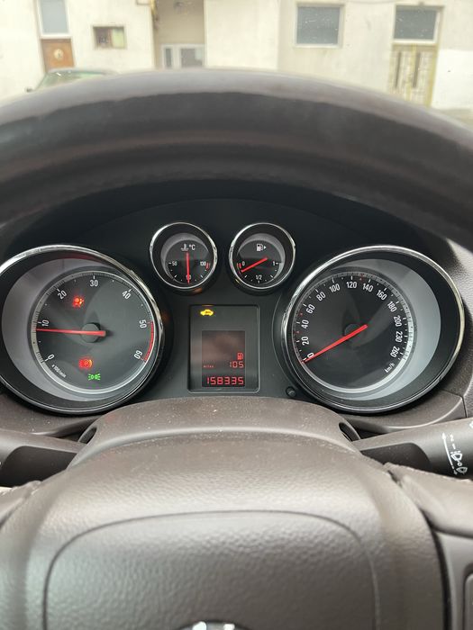 Opel insignia 2.0d