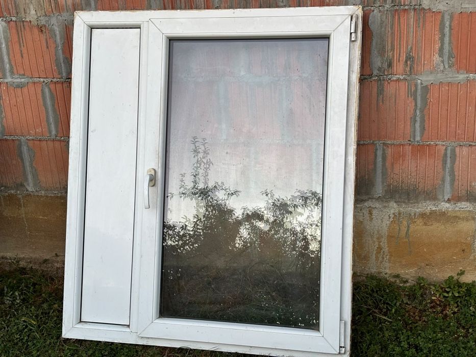Geam termopan cu plasă de insecte