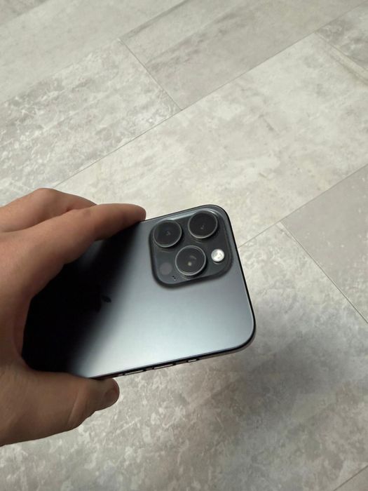 Iphone 15 pro max 256gb ca nou