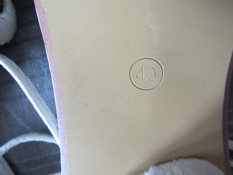 Сандали-дамски, с връзки