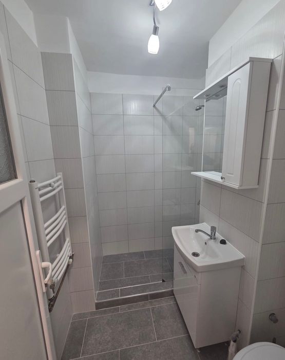 Garsonieră de închiriat! Turda, Micro 2, etaj 2, izolată.