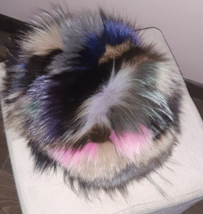 Caciula din blana de vulpe multicolora superba