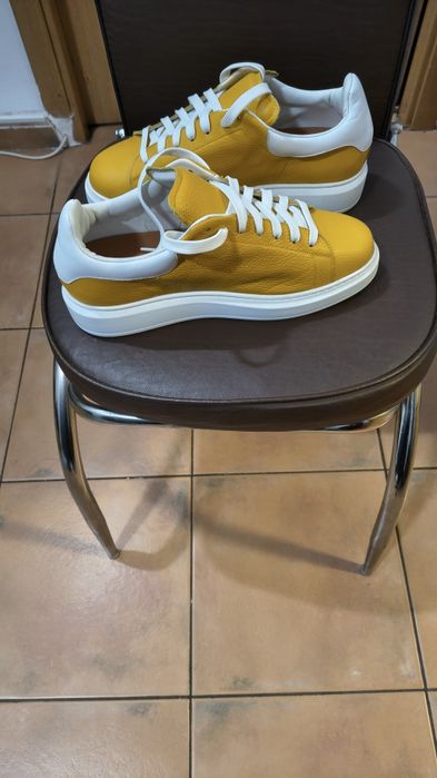 Adidași piele naturala