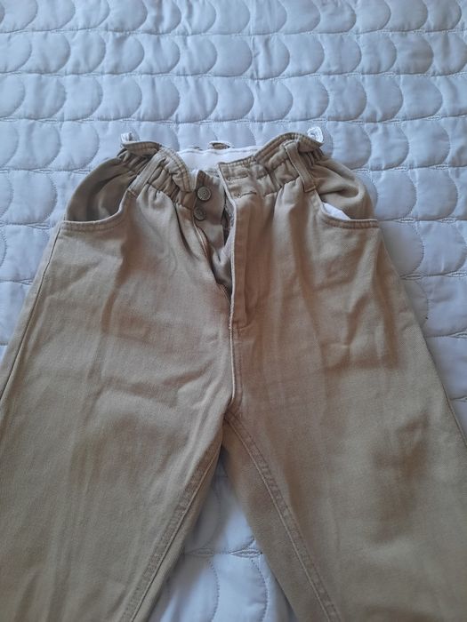 Бежов дамски панталон