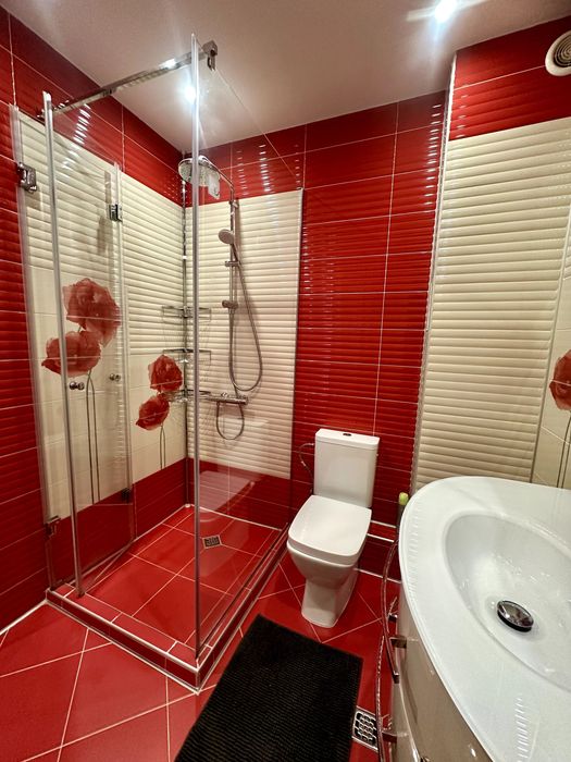 Тристаен апартамент за продажба в тухлена сграда