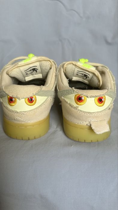 Трендовые кроссовки