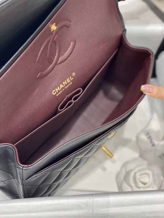 Chanel Classic 11.12 Medium 25 см – Черна