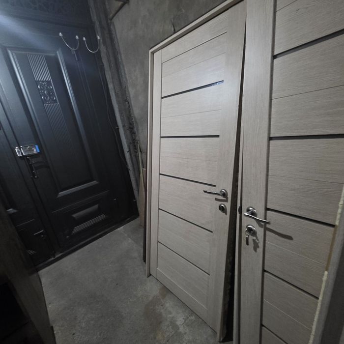 Срочно продам двери 6 штук