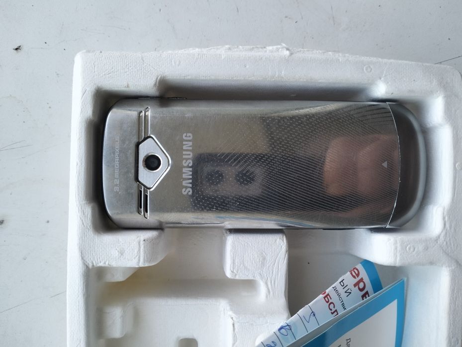 Продам телефон Самсунг