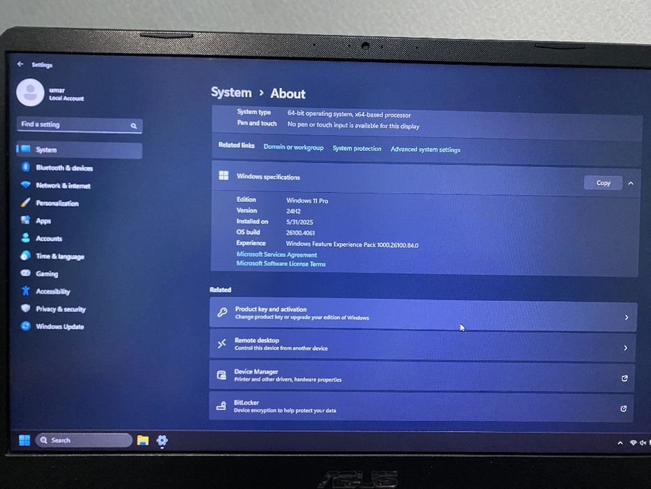 Asus komputer sotiladi