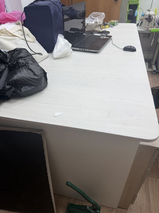 Стол для ателье кроить изделия