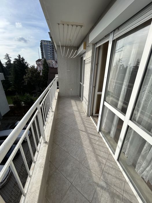 Отдавам под наем двустаен Варна кв.Бриз