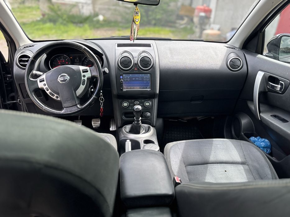 Nissan Qashqai 4x2 panoramic