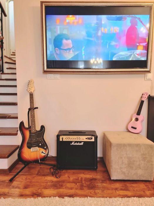 Chitara electrica Stratocaster Custom Shop cu multiple îmbunătățiri