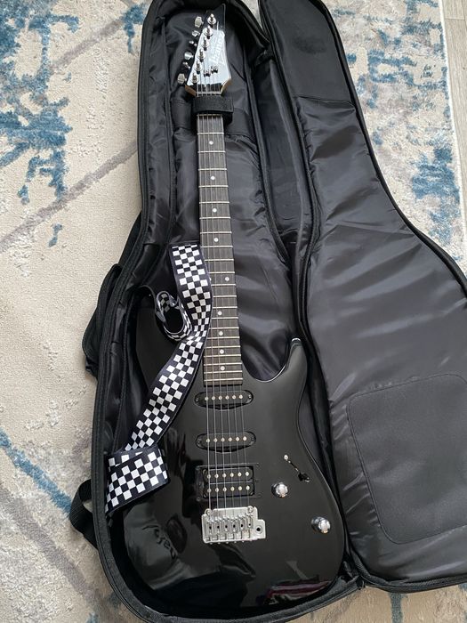 Электрогитара с комбиком Ibanez & Blackstar