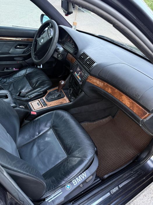 BMW E39 1998г M52B28