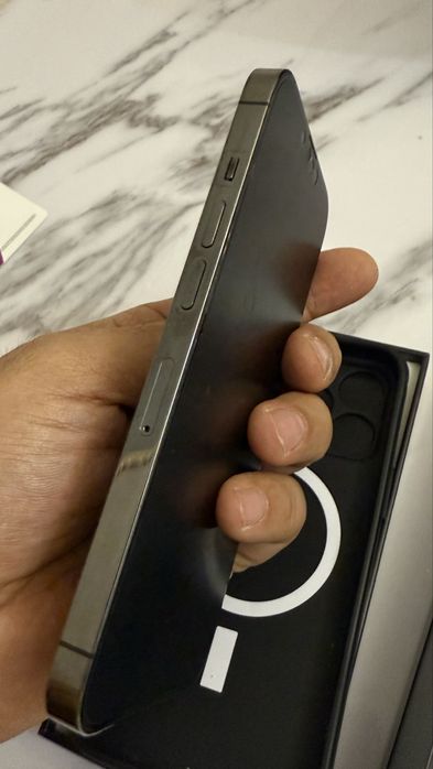 Продам IPhone 13 PRO