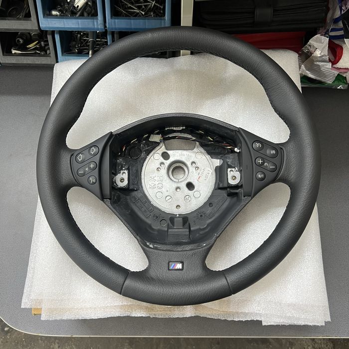 Новый ориг М руль bmw e38 e39 бмв е38 е39