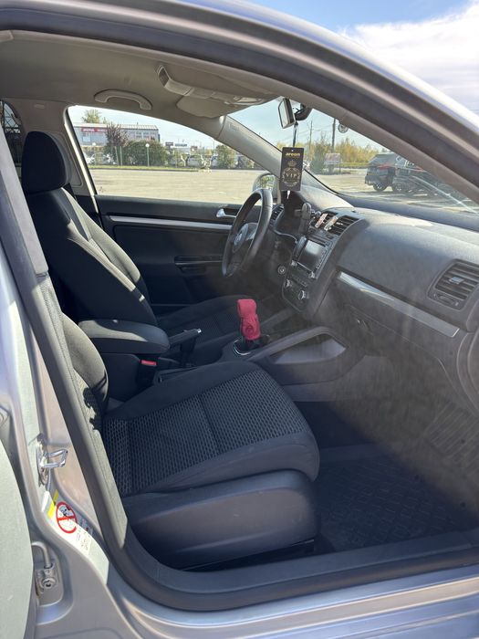 Vând vw jetta euro 5