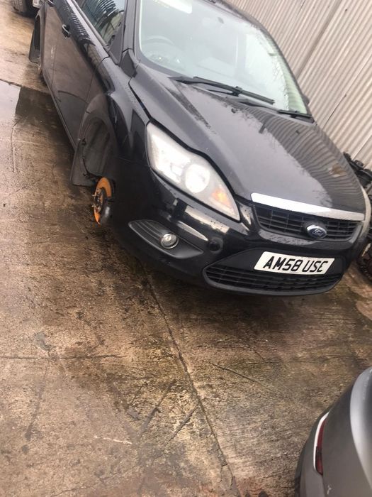 Usa capota portbagaj Ford Focus, portiera Ford Focus 2, facelift