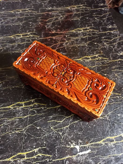 Шкатулка оригинальная, резная
