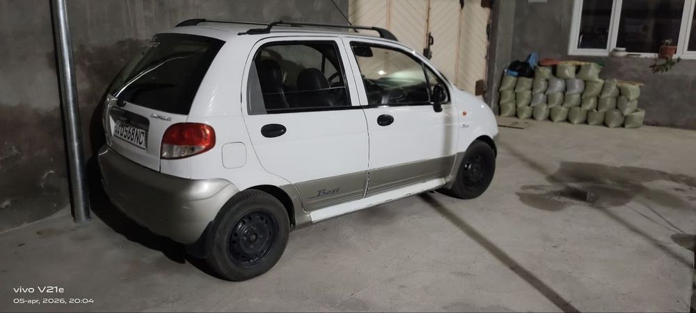 Matiz best 2010 gazini bor.