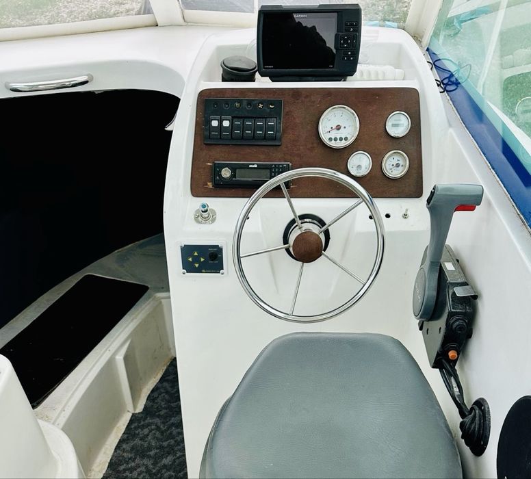 Barca Merry Fisher 585 Motor Suzuky 140 CP