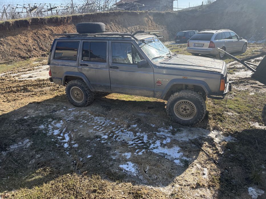 Джип   Чероки  2.1