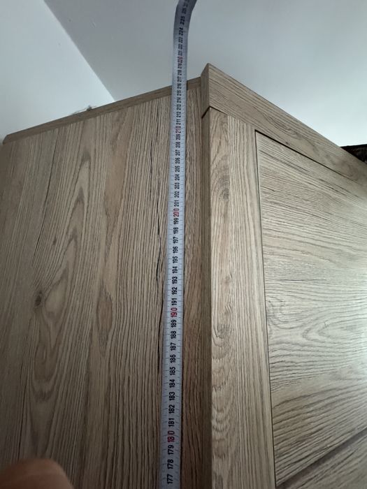 Срочно продам угловой шифонер