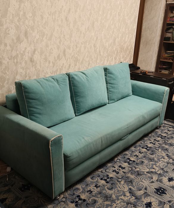 Диван в хорошем состоянии