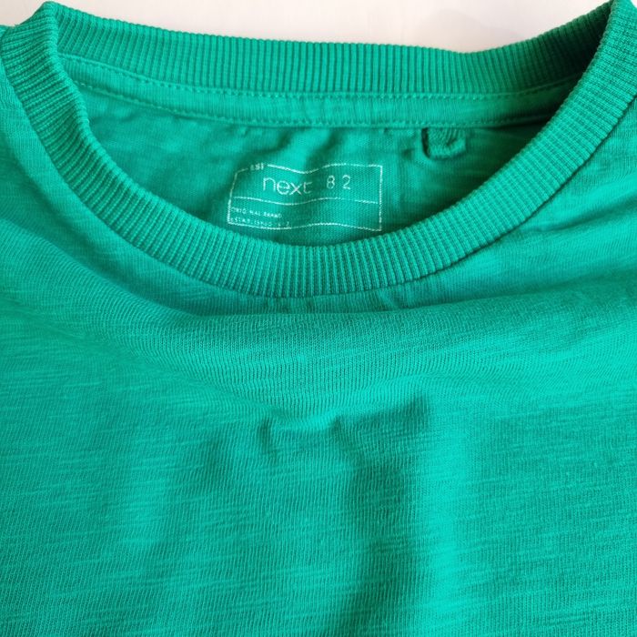 Зелена спортна блуза с дълъг ръка Next, размер 128 см.