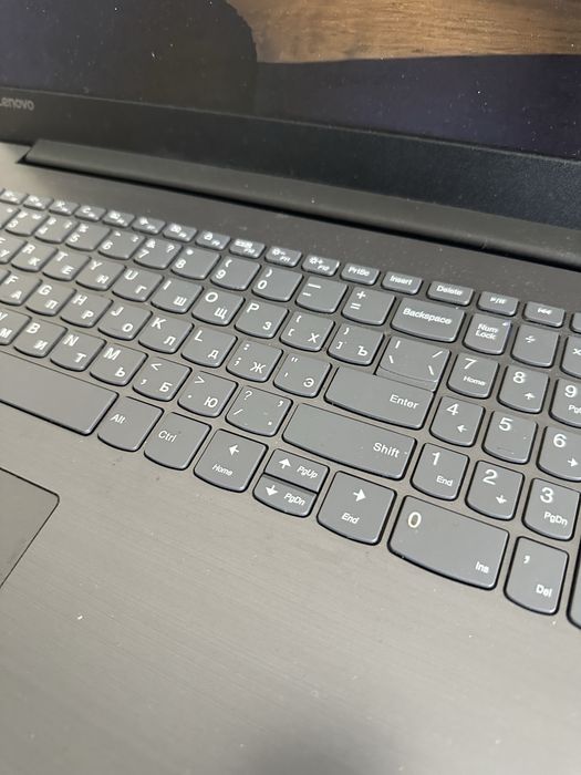 Офисный ноутбук Lenovo