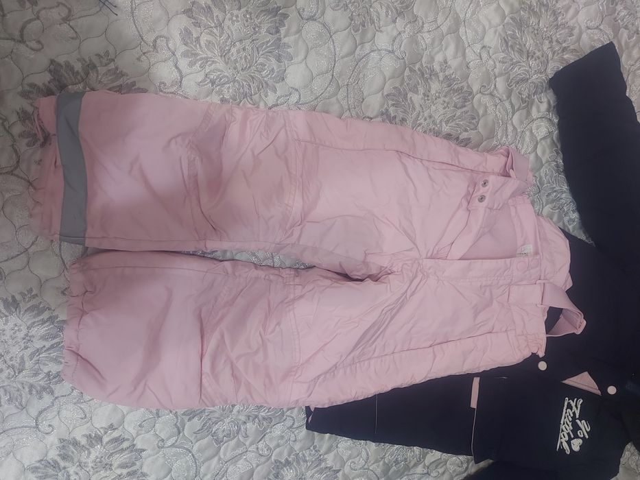 Зимний пуховик с брюками для девочки