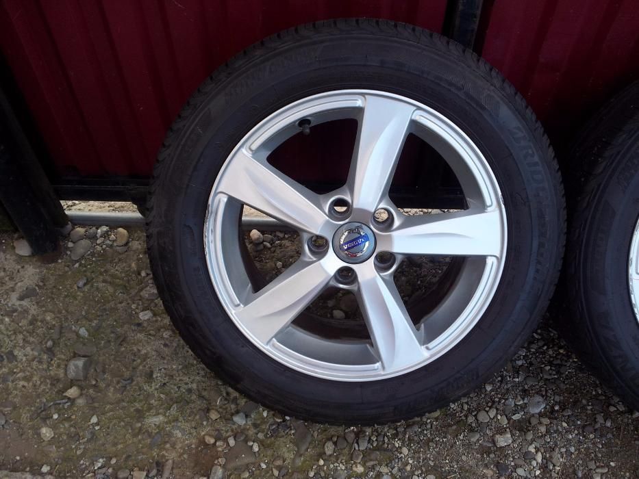 Jante VOLVO V40II S60II V60 S80II V70 C30 S40II V50 C70II R16 Matres