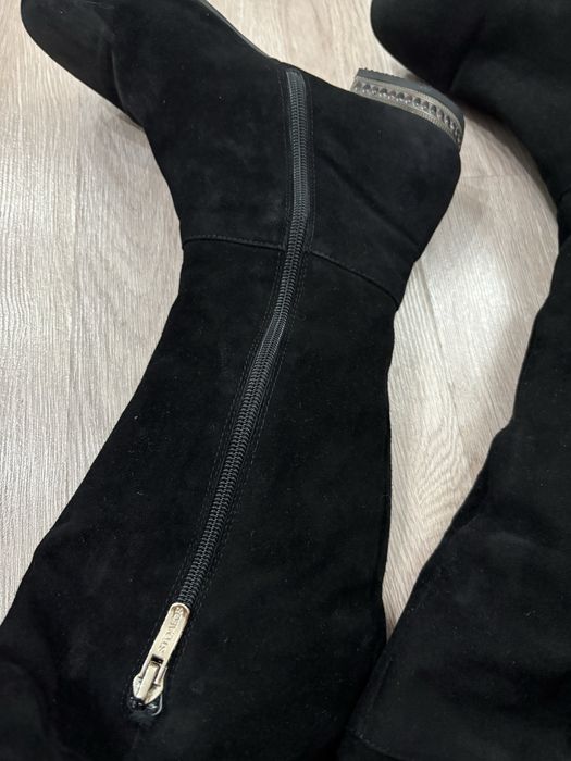 Замшивые сапоги на осень