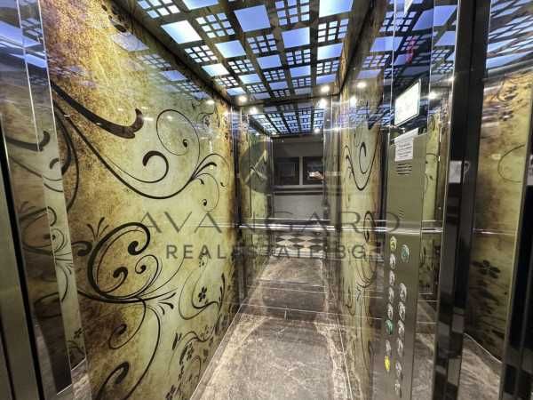 Продава се Тристаен апартамент в Пловдив, Кършияка - 100 кв.м за 1581 €/кв.м - Снимка #12