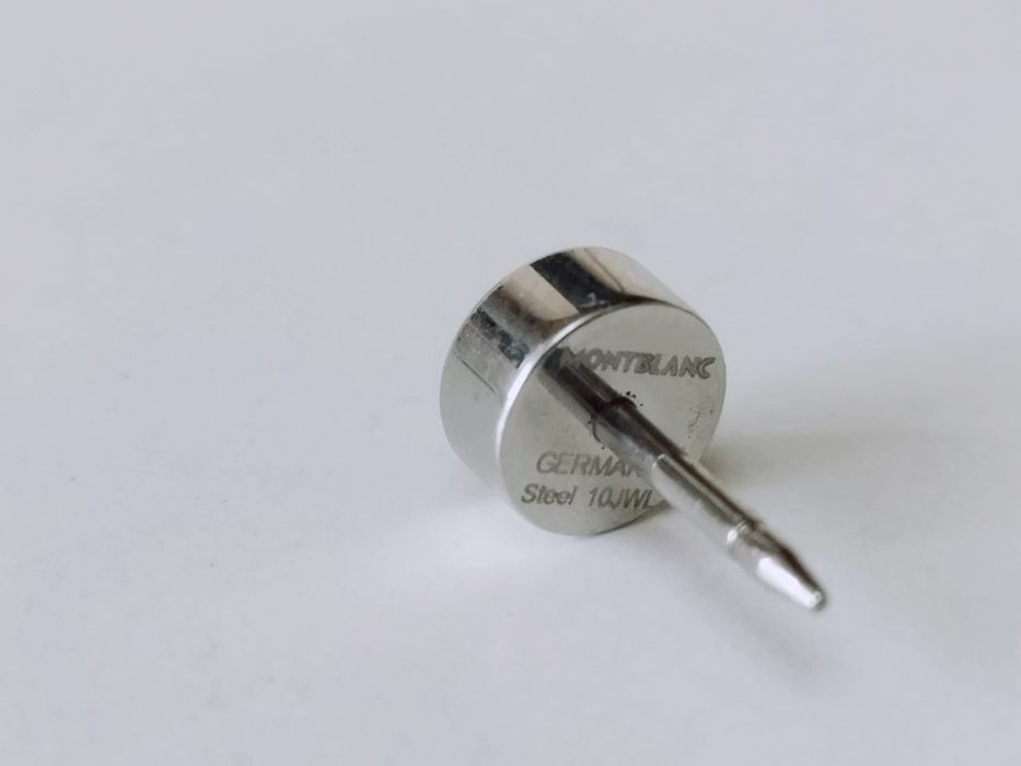 Buton pin camasa Montblanc argintiu