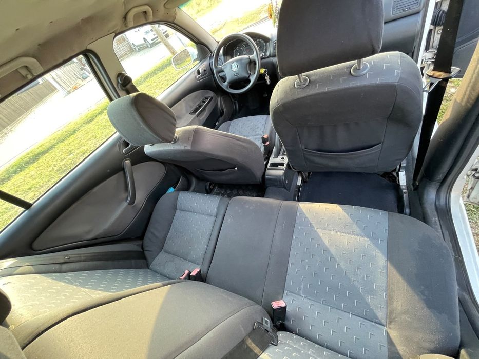 Vând Skoda Octavia   1   1,9  ALH 2005