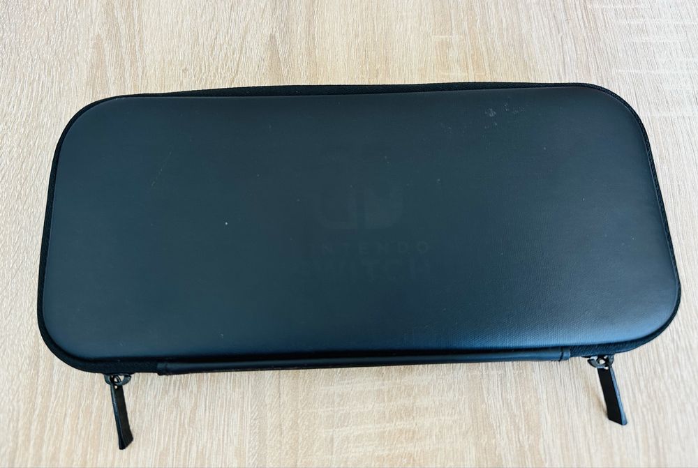 Nintendo Switch Hac-001 пълен комплект