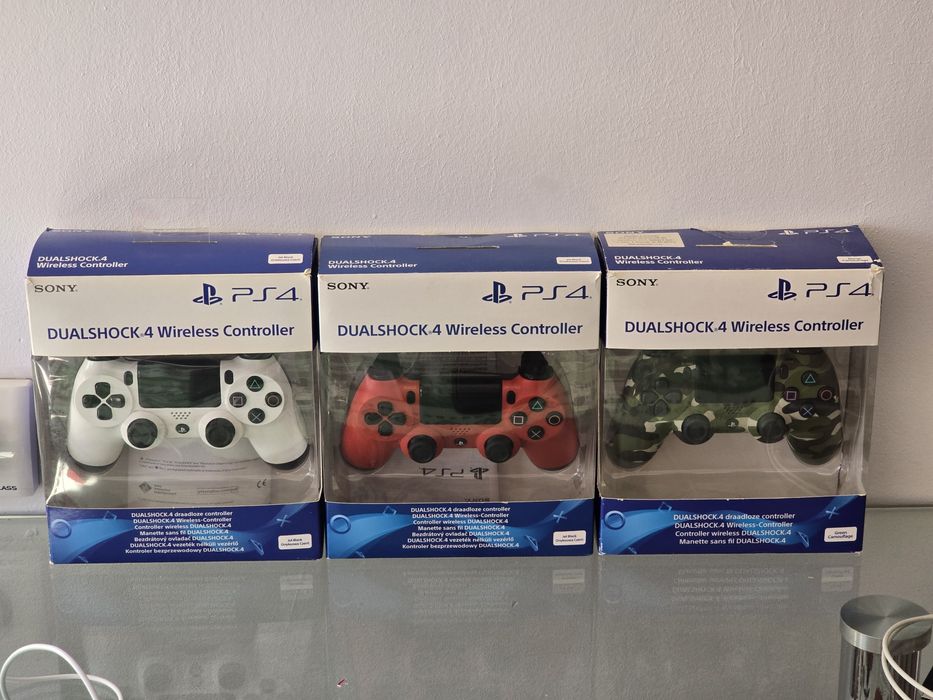 Controller pentru ps4 originale în stare bună fără probleme