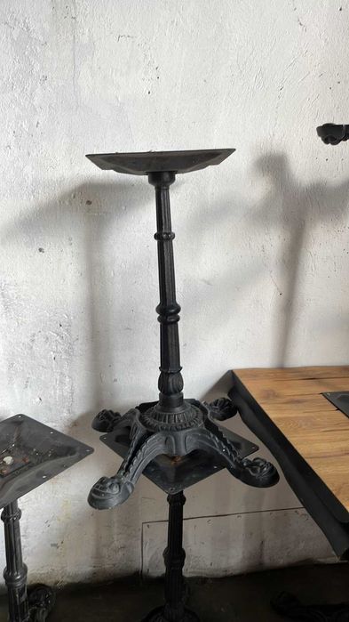 Стойки за маси на ниски цени