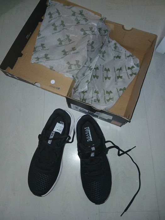 Нови мъжки маратонки