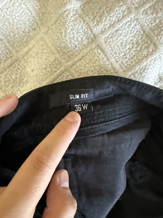 Черные джинсовые штаны Pierre Cardin