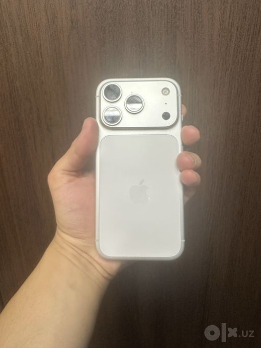 Iphone 17 pro X/CHA silver 256 gb sim+esim dual sim