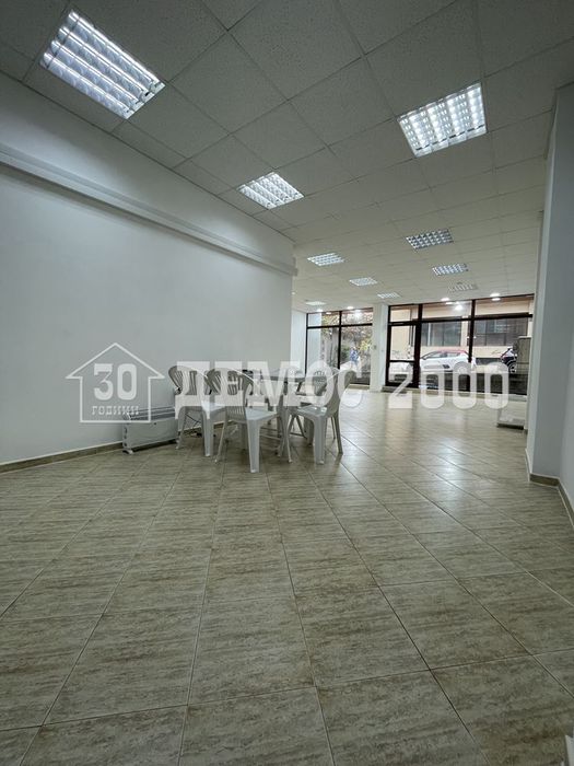 Дава се под наем Магазин в Варна, Левски - 75 кв.м за 1530 € - Снимка #4