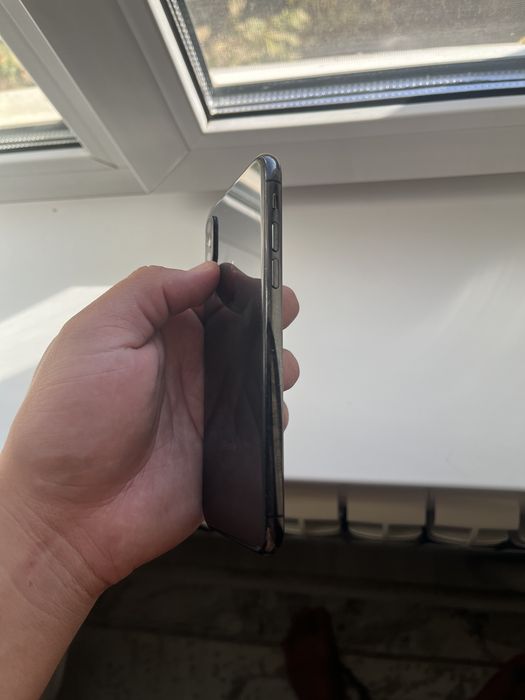 Продам Iphone XS 256gb